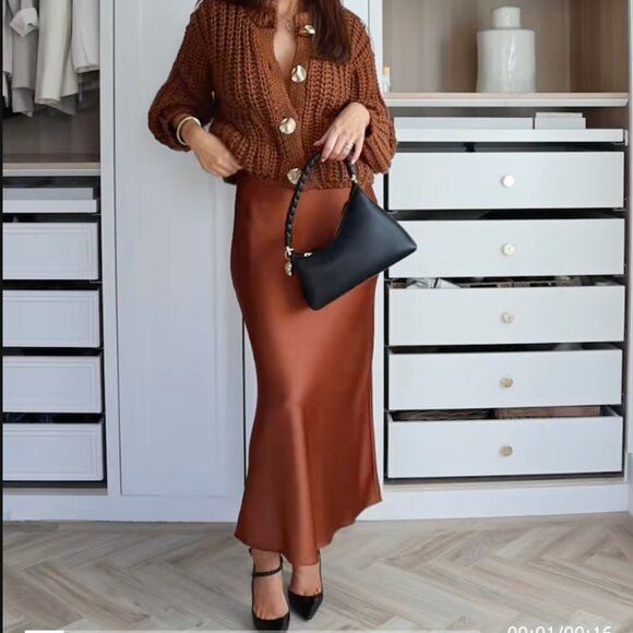 ZARA SATIN EFFECT MIDI SKIRT NWT - Picture 2 of 12